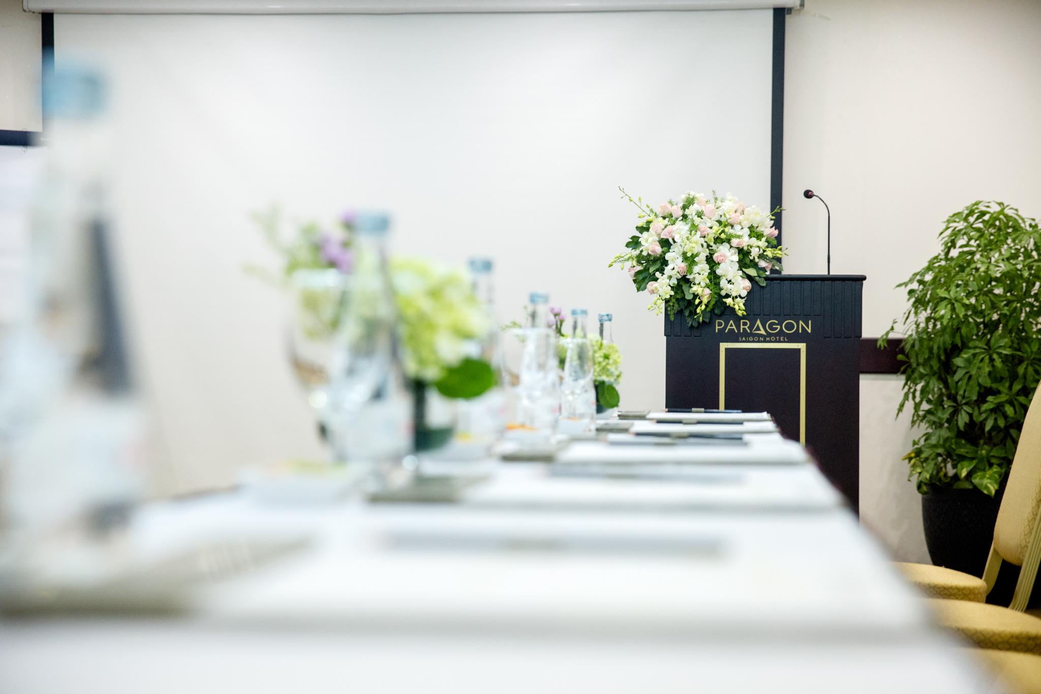Paragon Saigon Khách sạn 4*