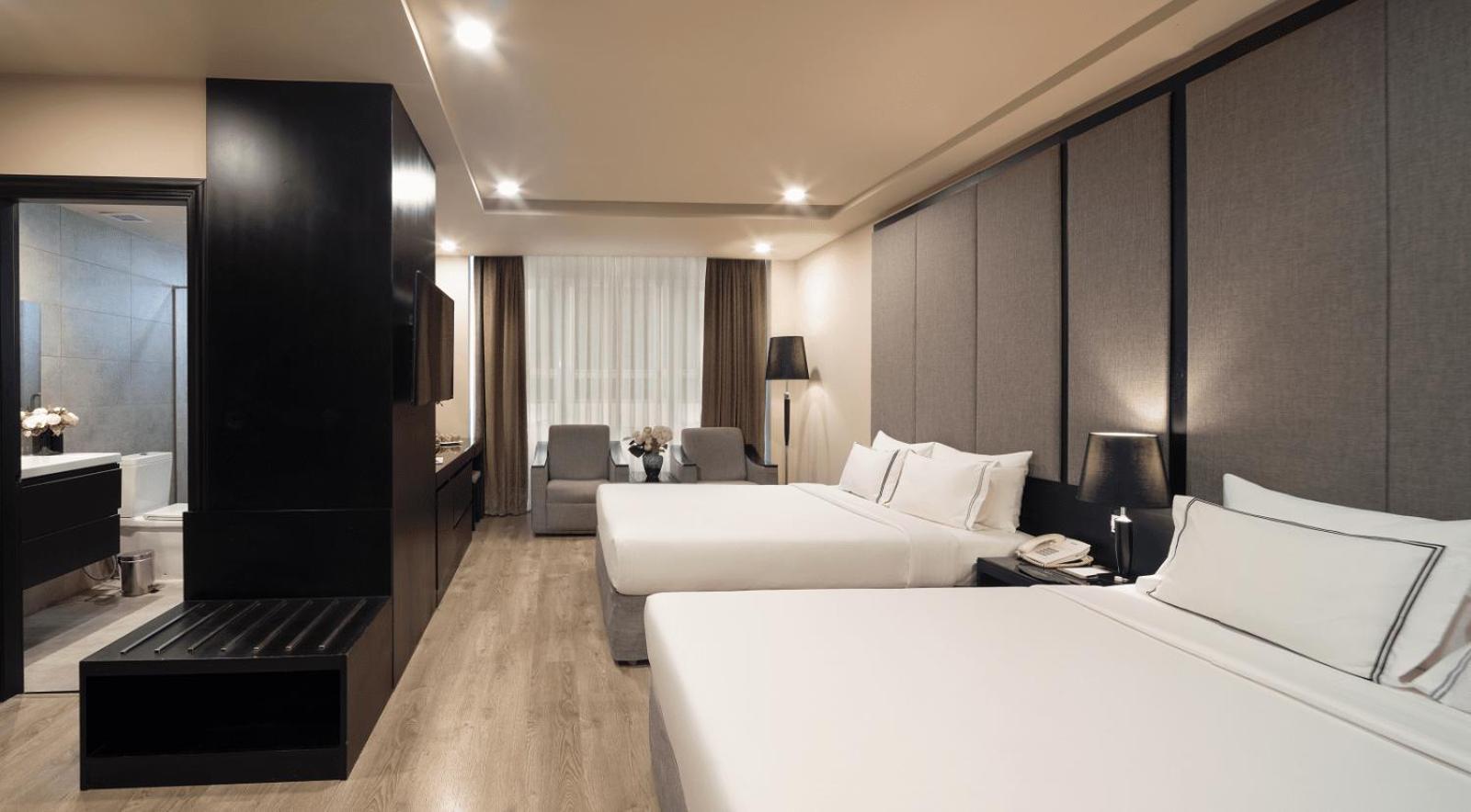 Paragon Saigon Khách sạn 4*