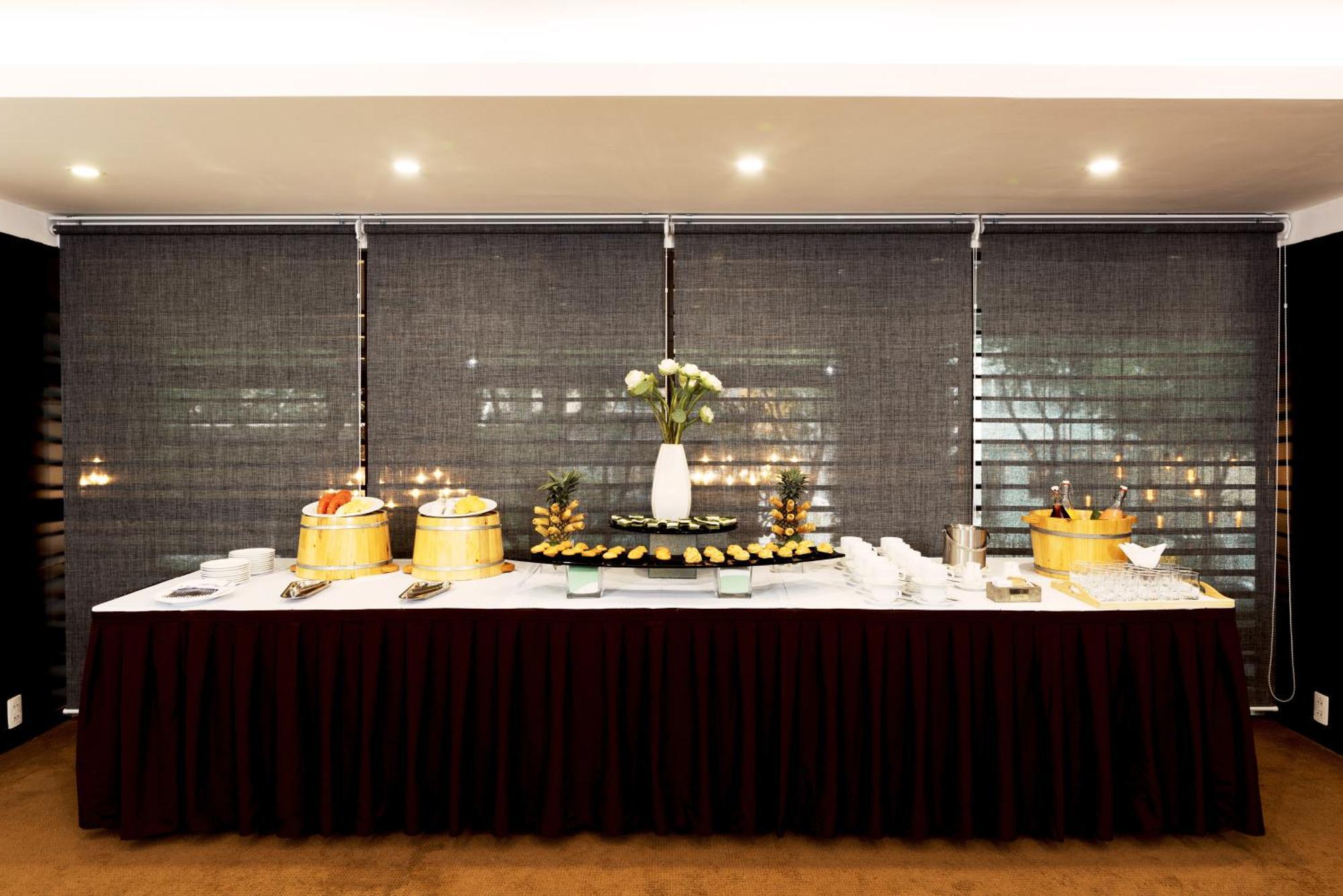 Khách sạn Paragon Saigon